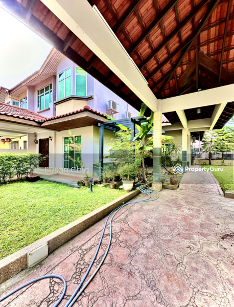 Untuk Dijual - A Corner Terraced House with Large Garden in Lembah Permai.