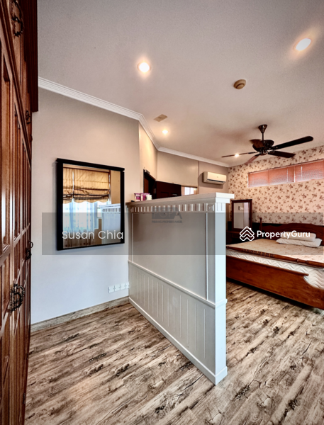 Untuk Dijual - A Corner Terraced House with Large Garden in Lembah Permai.