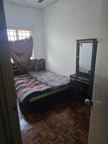 Rumah Teres 2 Tingkat untuk Dijual di Bandar Putra Permai (Seri Kembangan) - Joey Wong - PropertyGuru.com.my