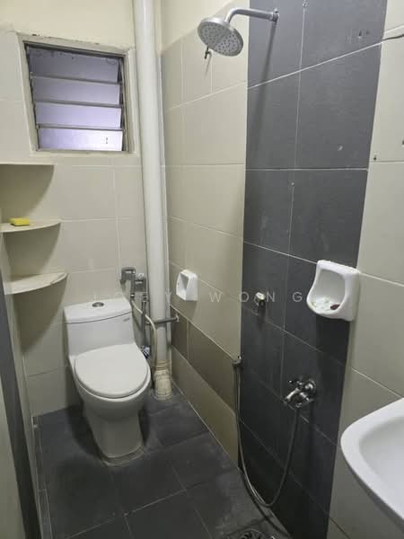 Rumah Teres 2 Tingkat untuk Dijual di Bandar Putra Permai (Seri Kembangan) - Joey Wong - PropertyGuru.com.my