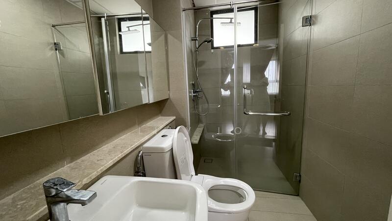 Untuk Dijual - The WaterEdge (Pinggiran Air)