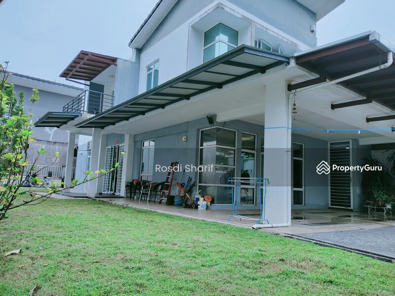 For Sale - Beautiful Bungalow Double Storey Saujana Rawang