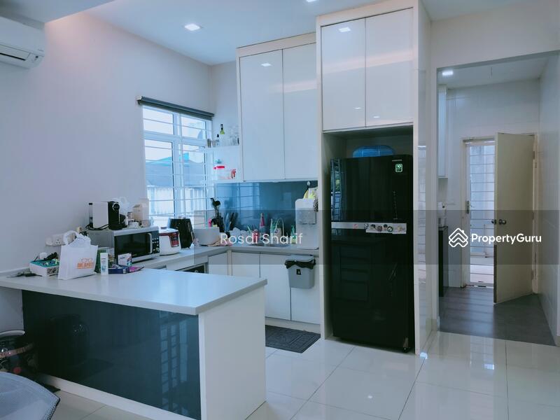 For Sale - Beautiful Bungalow Double Storey Saujana Rawang