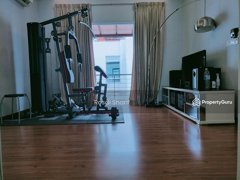 For Sale - Beautiful Bungalow Double Storey Saujana Rawang
