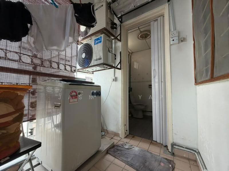 Condominium for Rent at University Tower - Jasmine Yap - Bathroom - PropertyGuru.com.my