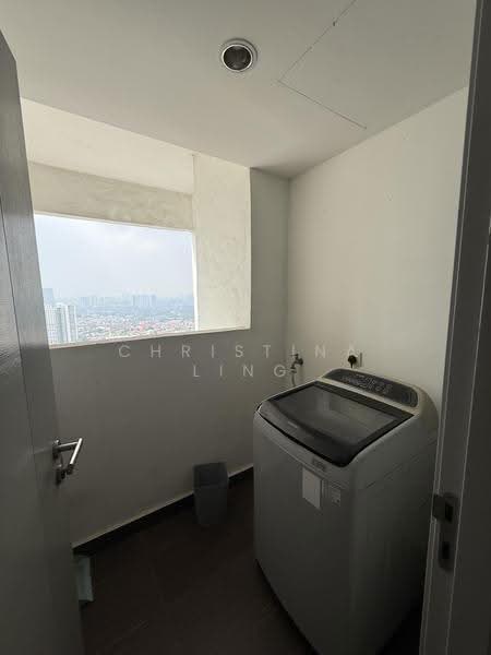 Kediaman Servis untuk Disewa di Residences @ 1 Tebrau - Christina Ling - View - PropertyGuru.com.my