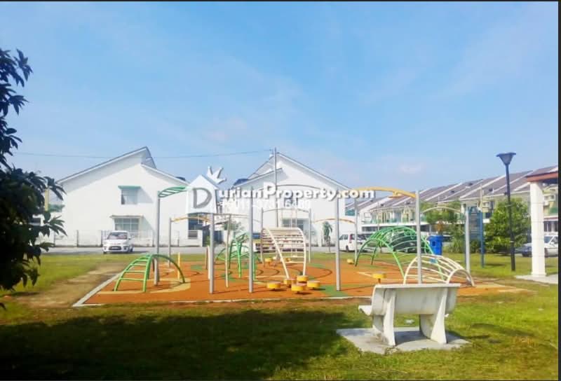 Townhouse for Sale in Bandar Saujana Putra (Tanjong Duabelas) - Leia Lian - Exterior - PropertyGuru.com.my