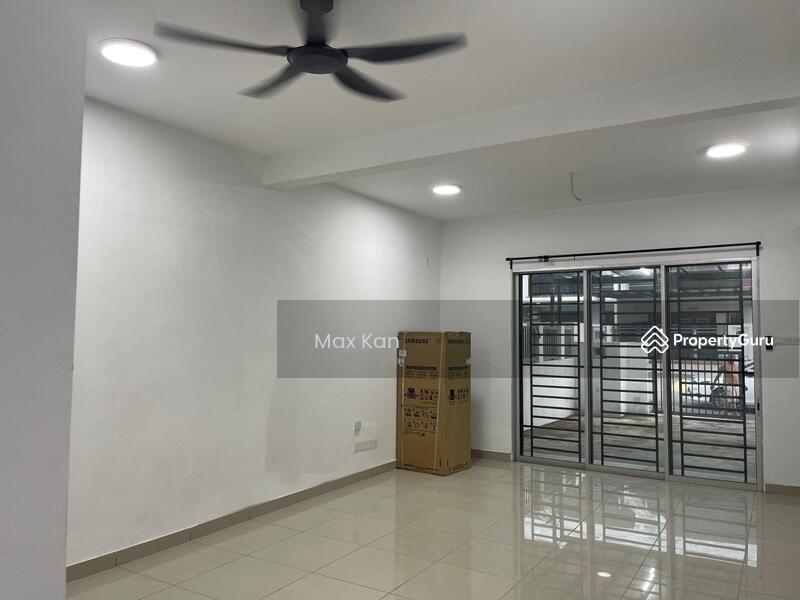 Untuk Disewa - Pasir gudang double storey Renovation unit