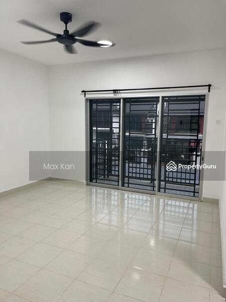 Untuk Disewa - Pasir gudang double storey Renovation unit