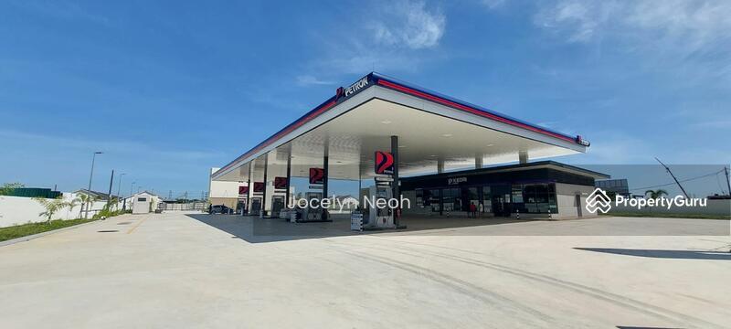 For Rent - Retail space at Lunas