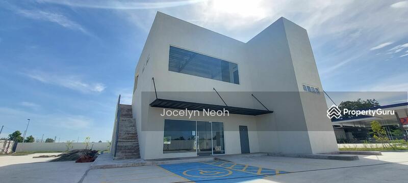 For Rent - Retail space at Lunas