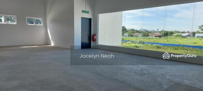 For Rent - Retail space at Lunas