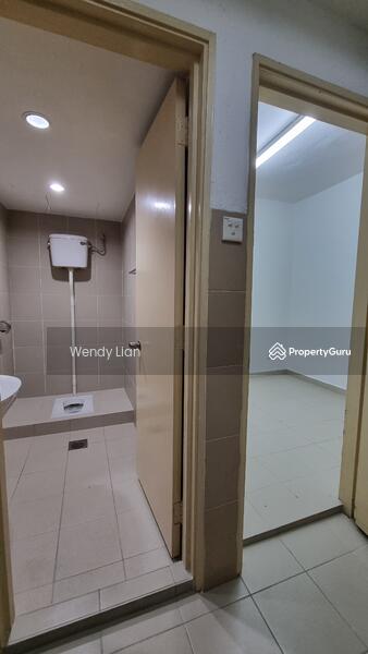 Maid's Room and Bathroom