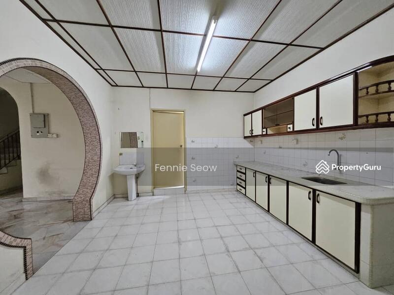 Rumah Berkembar untuk Dijual di Taman Green Lane (Jelutong) - Fennie Seow - PropertyGuru.com.my