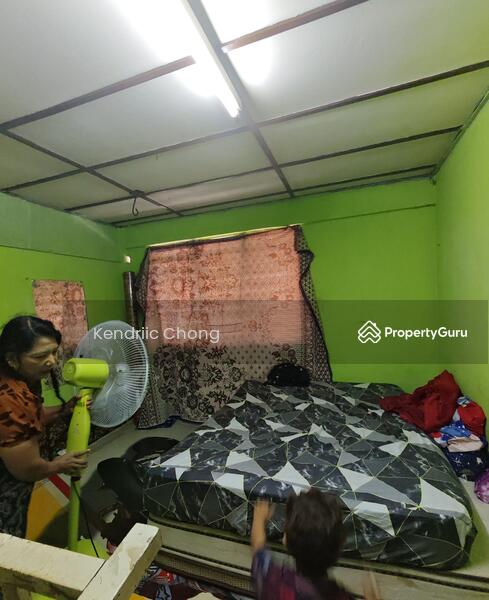 Untuk Dijual - Balakong Freehold 1.5 storey landed house in Jalan Taming Sari 1