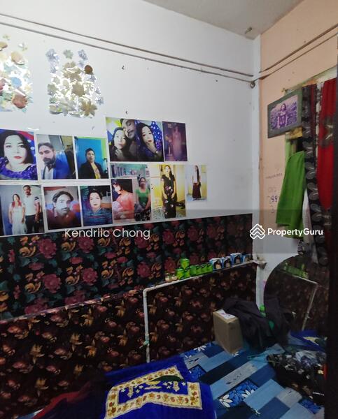 Untuk Dijual - Balakong Freehold 1.5 storey landed house in Jalan Taming Sari 1