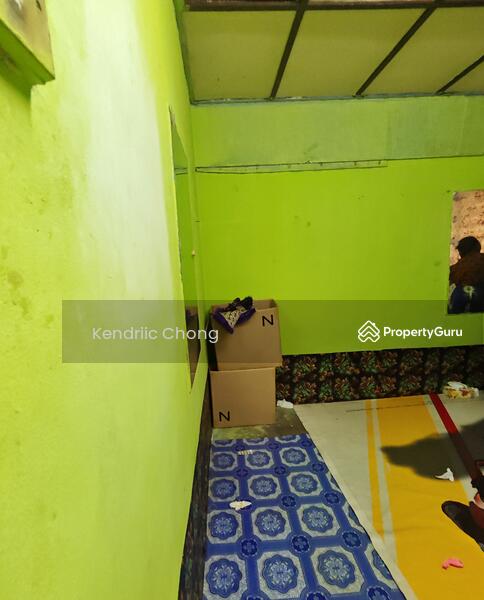 Untuk Dijual - Balakong Freehold 1.5 storey landed house in Jalan Taming Sari 1
