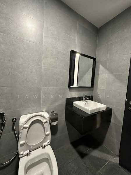 Servis Apartment untuk Disewa di Sunway Velocity TWO - Lawrence Loh - Bathroom - PropertyGuru.com.my