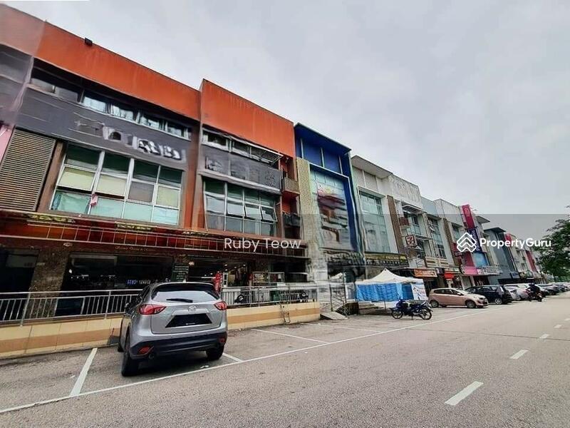Bandar Dato Onn 3 Sty Shop Lot (Tenanted) For Sale, Jalan Perjiranan