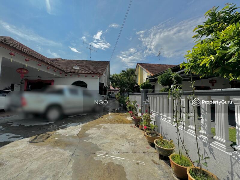 Semi-Detached House for Sale in Taman Puteri Jaya (Batu Pahat) - NGO - PropertyGuru.com.my