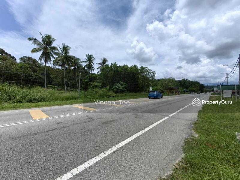 For Sale - 4.5 Acres Freehold Development Land Mainroad Titi Jelebu Klawang