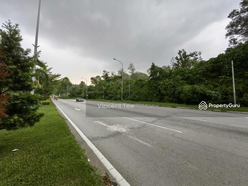 For Sale - 2.1 Acres Freehold Facing Mainroad Zone Commercial Salak Tinggi Sepang