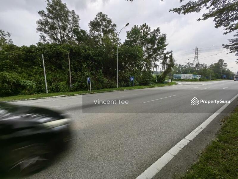 For Sale - 2.1 Acres Freehold Facing Mainroad Zone Commercial Salak Tinggi Sepang
