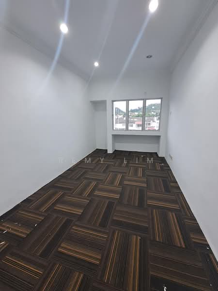 Shop for Rent in Taman Muda (Ampang) - Remy Lim - Interior - PropertyGuru.com.my