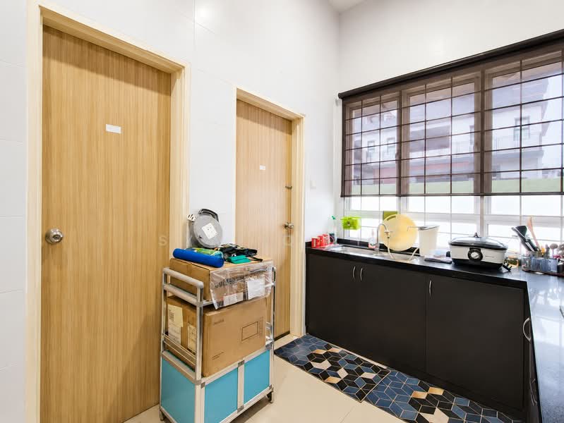 Rumah Berkembar untuk Dijual di Seksyen U10 (Shah Alam) - SYAFIQ ZIN - Kitchen - PropertyGuru.com.my