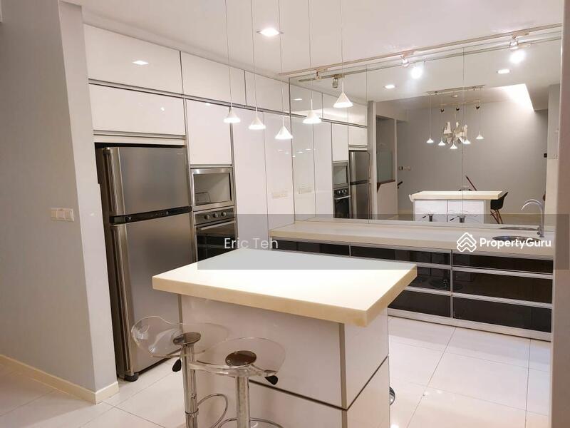 Challis Townhouse Landed Fully Furnished House at Kota Damansara, Kota