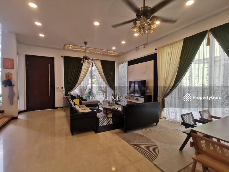 Untuk Dijual - 3 Storey Semi-D With Lift - Sentinelle Ville (Villa Sentri), Bukit Martajam