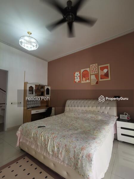 Untuk Dijual - 3 Storey Semi-D With Lift - Sentinelle Ville (Villa Sentri), Bukit Martajam
