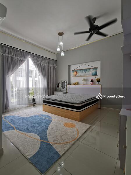 Untuk Dijual - 3 Storey Semi-D With Lift - Sentinelle Ville (Villa Sentri), Bukit Martajam
