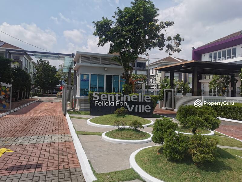 Untuk Dijual - 3 Storey Semi-D With Lift - Sentinelle Ville (Villa Sentri), Bukit Martajam
