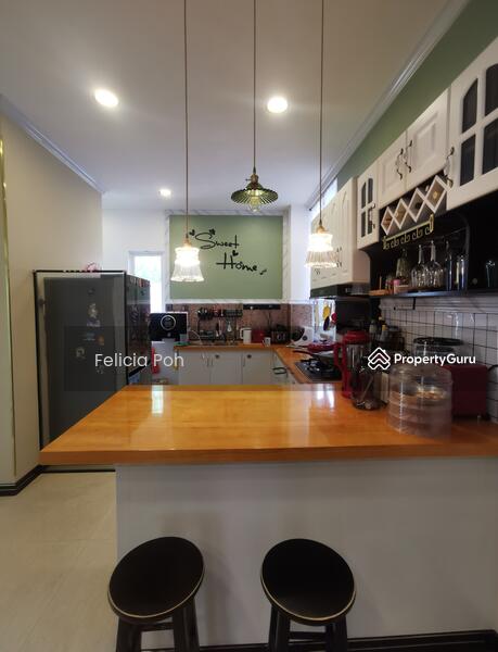 Untuk Dijual - 3 Storey Semi-D With Lift - Sentinelle Ville (Villa Sentri), Bukit Martajam