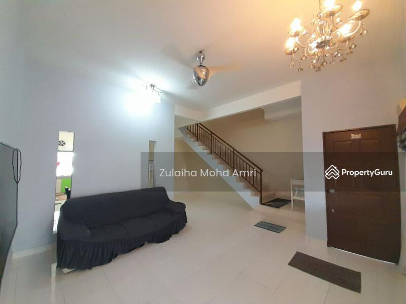 Kitchen cantik Seri Alam Saujana Utama Sungai Buloh, Jalan Seri Alam, Saujana Utama