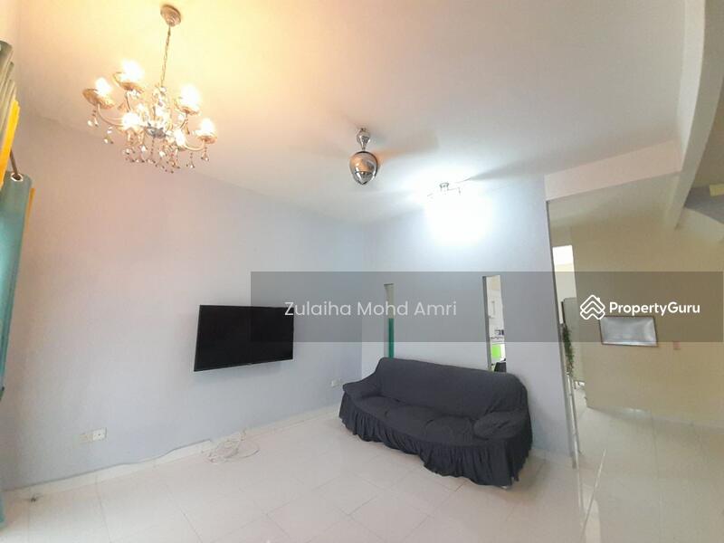 Kitchen cantik Seri Alam Saujana Utama Sungai Buloh, Jalan Seri Alam, Saujana Utama