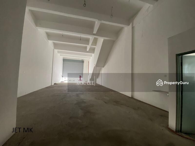 For Rent - Aman Perdana 3 Storey Link Factory Warehouse 25x80, Facing Main Road, Kapar