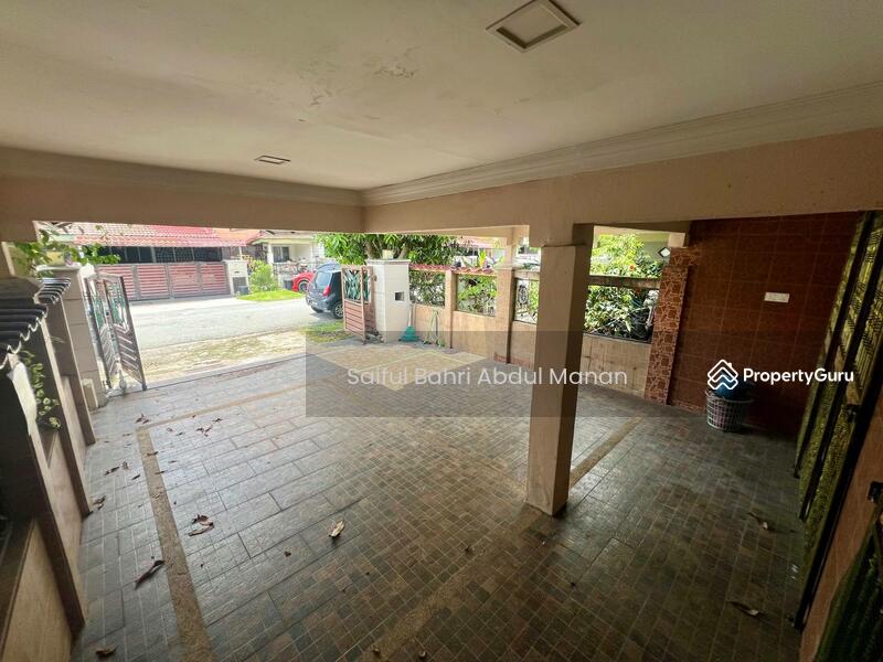 Bandar Saujana Utama, Saujana Utama, Sungai Buloh, Selangor, 4 Bedrooms, 1600 sqft, 2storey