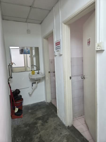 Kedai / Pejabat untuk Disewa di Taman Mayang (Petaling Jaya) - Juliana Ng - PropertyGuru.com.my