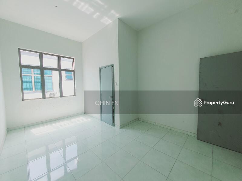 For Sale - Corner Freehold Big Land 400 sq.ft 2 Sty Terrace Desa Cheng Perdana