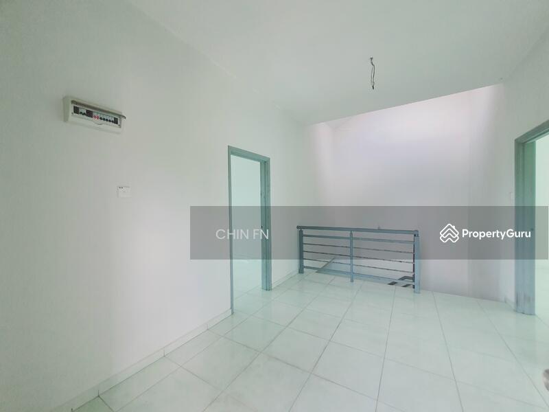 For Sale - Corner Freehold Big Land 400 sq.ft 2 Sty Terrace Desa Cheng Perdana