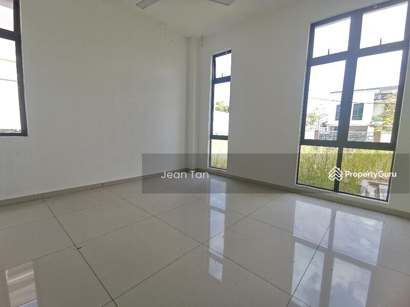 Untuk Dijual - Vista Kirana Bungalow For Sale Below Market RM180k, Ayer Keroh