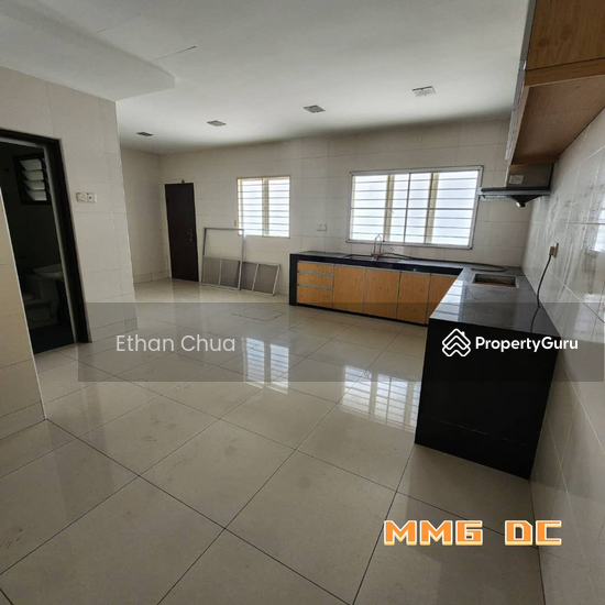 Bandar Botanic Klang 2 Storey Terrace 4 Room 3 Bath With Kitchen