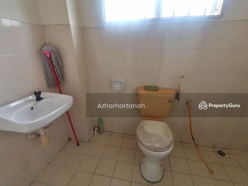 Rumah Teres 2-Tingkat untuk Dijual di Kuala Garing Utara (Rawang) - Azhar Hamid - PropertyGuru.com.my