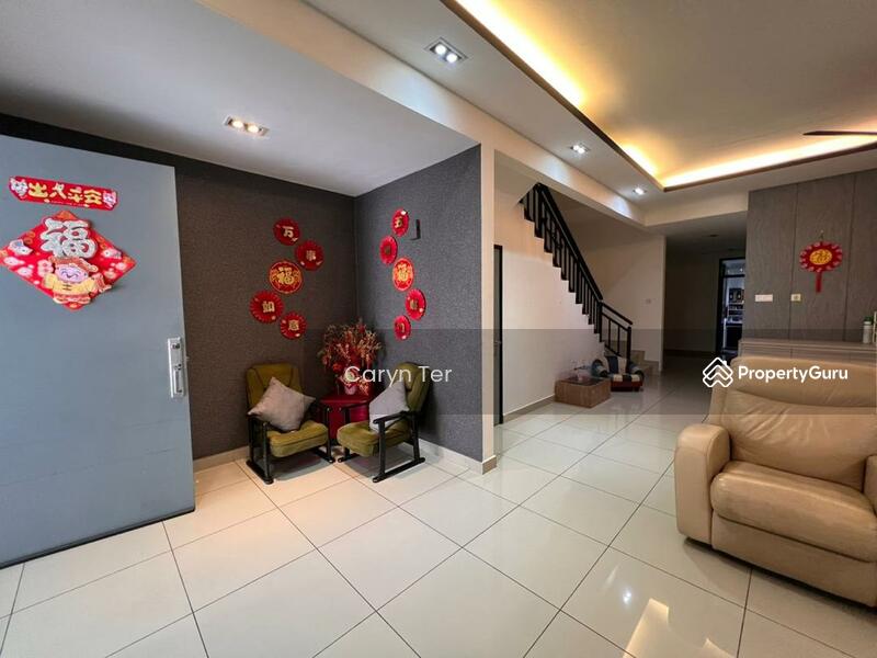 Bandar Putra Gate B ( Fully Renovated ) Double Storey Cluster House