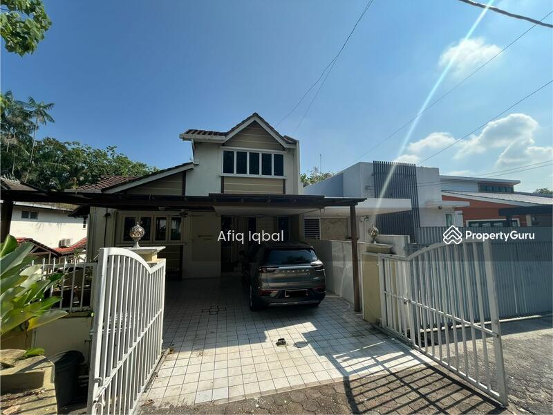 [FOR RENT FULLY FURNISHED] 2 STOREY SEMID LUCKY GARDEN, BANGSAR, KL