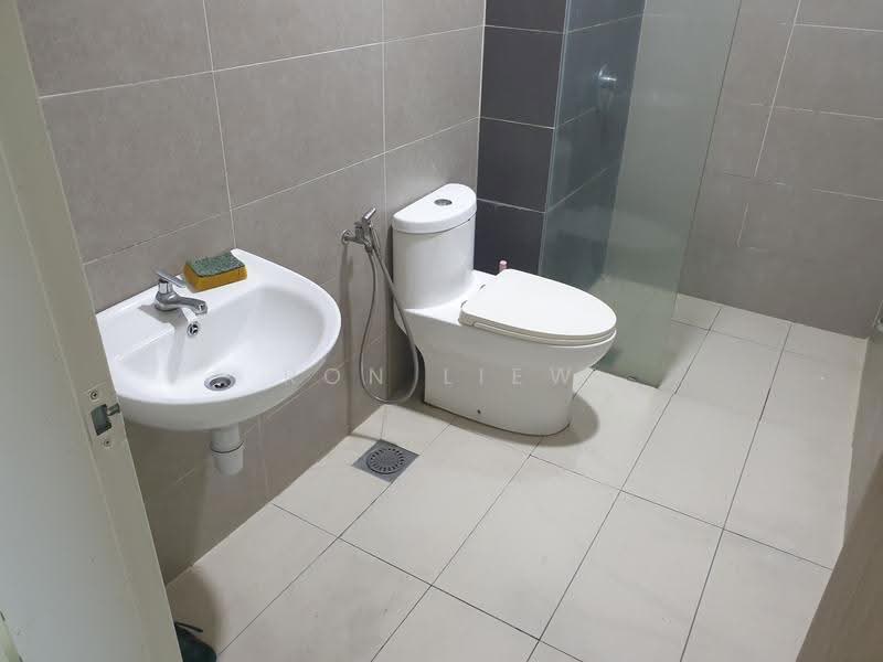 Service Residence for Sale at City of Green - Ron Liew - Bathroom - PropertyGuru.com.my