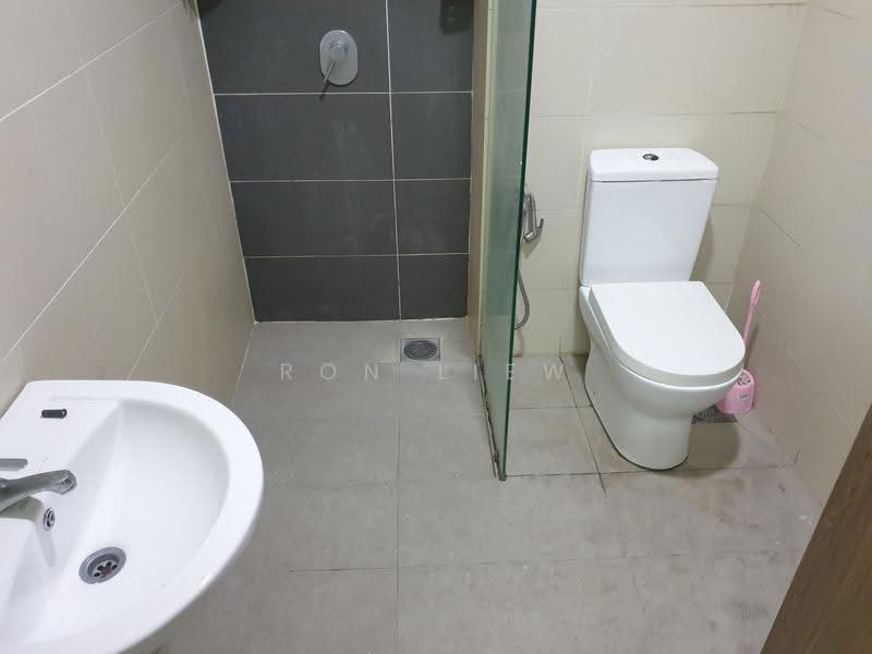 Service Residence for Sale at City of Green - Ron Liew - Bathroom - PropertyGuru.com.my