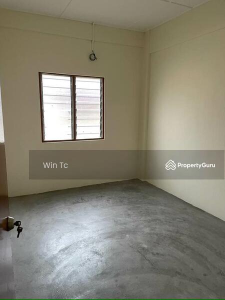 Untuk Dijual - Puchong Utama Court 2